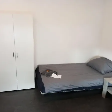 Nina Zimmer Mit Gemeinschaftskueche Heilbronn Zentrum Exterior foto