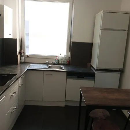 Nina Zimmer Mit Gemeinschaftskueche Heilbronn Zentrum Exterior foto